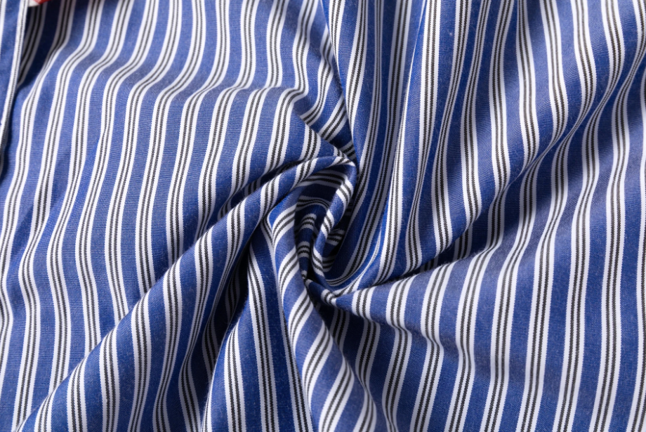 Chemise col volant
