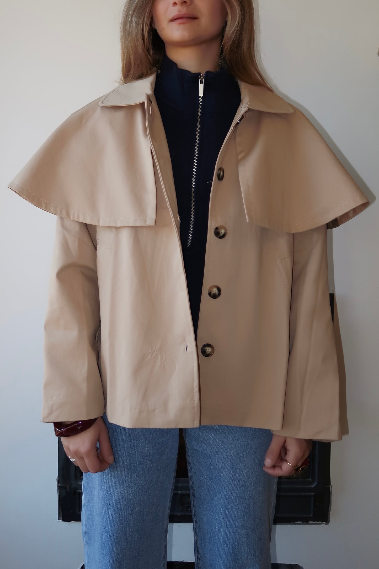 Trench cape